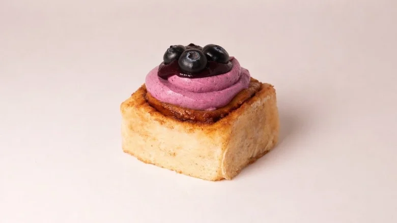 Black Currant Cheesecake